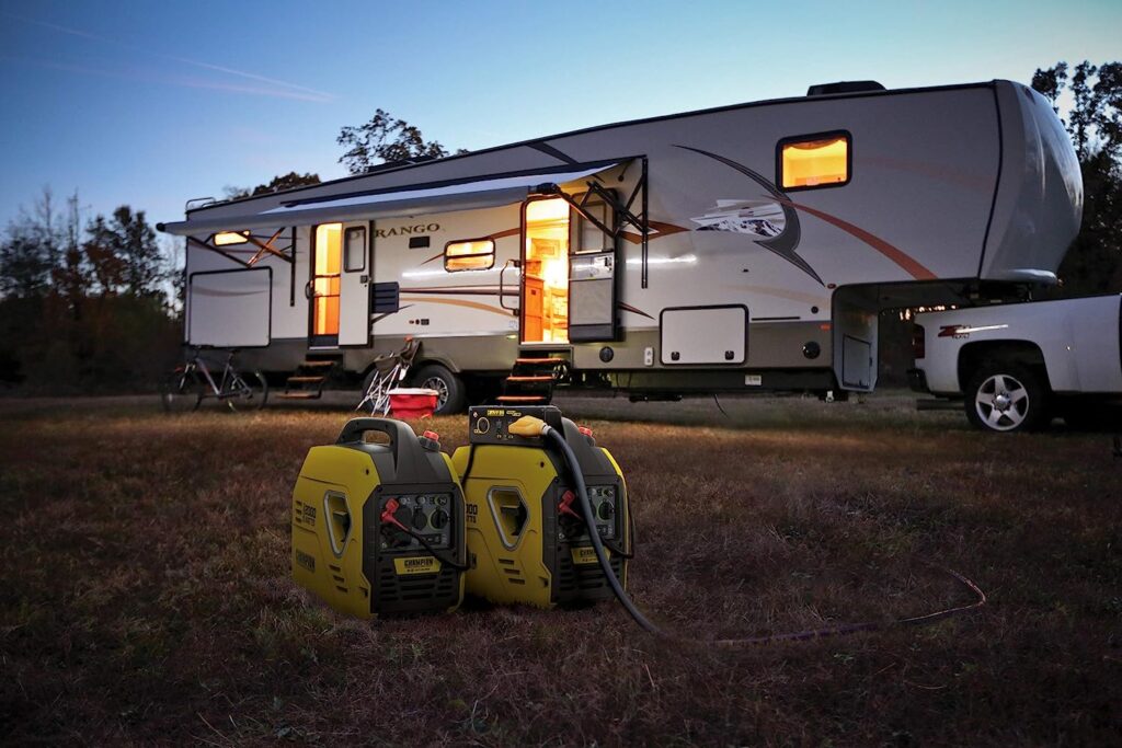 Champion Power Equipment 100692 2000-Watt Portable Inverter Generator, Ultralight