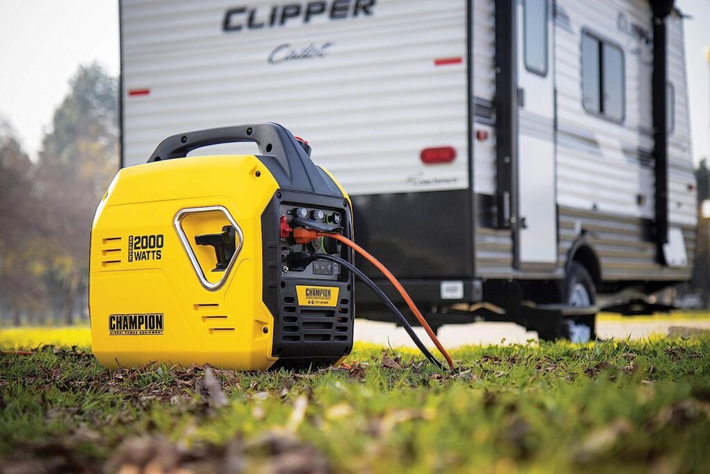 Champion Power Equipment 100692 2000-Watt Portable Inverter Generator, Ultralight