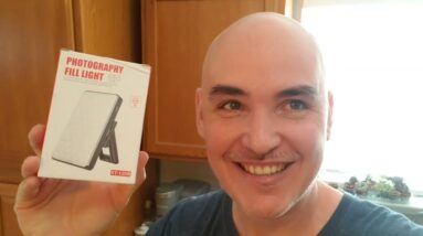 DIM-LIGHT TOO-HEAVY? Poseidon Clip-on Selfie Phone Light Review Unboxing Demo