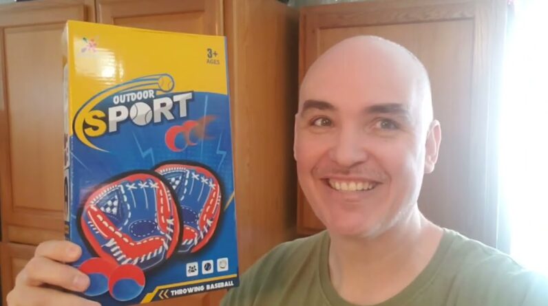 GLOVE FITS? Mr Bryant Toss Catch Baseball Training Glove Review Unboxing Demo 1 GLOVE FITS? Mr Bryant Toss Catch Baseball Training Glove Review Unboxing Demo