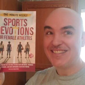 INTERACTIVE READ? One-Minute Weekly Sports Devotion for Female Athletes Review Unboxing Demo