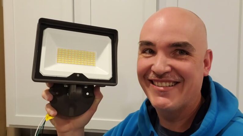 HEAVY-DUTY CONSTRUCTION? Jmkmgl 55W LED Flood Light Outdoor  Exterior Lighting Review Unboxing