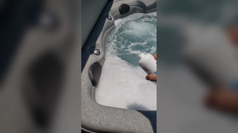 MAGIC???  Large Jacuzzi bubbles Disappear jw ust a few drops Review Unboxing hth Spa Demo Test
