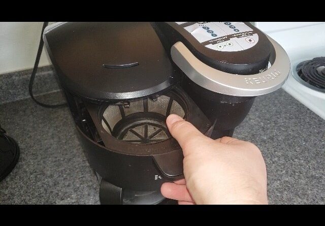 POT & KCUP - Review of Keurig K-Duo Essentials K-Cup Pod Review Unboxing Keurig Demo Test