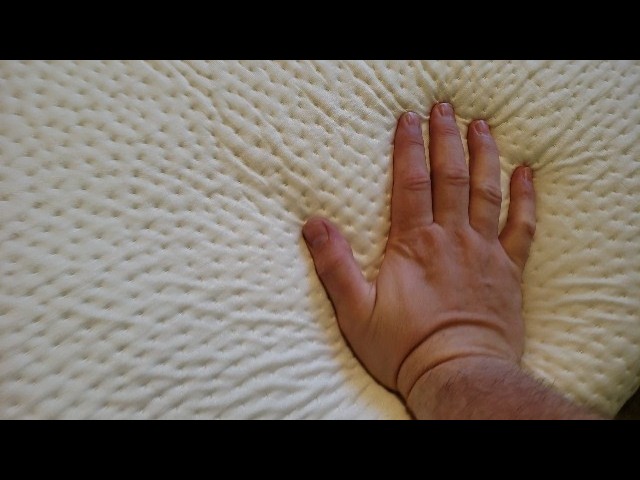 FREEZER?? - Review of Classic Cool Gel Memory Foam Mattress Review Unboxing COOL GEL Demo Test