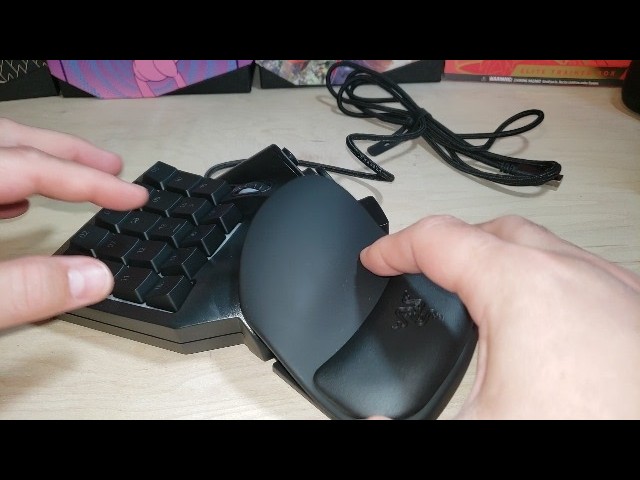 SHOULD Hand Feel This Good? Tartarus V2 Review Review Unboxing Razer Demo Test