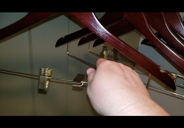 STURDY BUILD? Full Review of wooden combo hangers Review Unboxing ZOBER Demo Test