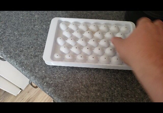 REALLY FUN-ICE?  Review of Round Ice Trays ball maker Review Unboxing WIBIMEN Demo Test