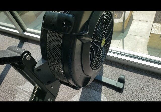 CHAINS - Review of Concept2 Upgraded Indoor Rowing Machine Review Unboxing Concept2 Demo Test