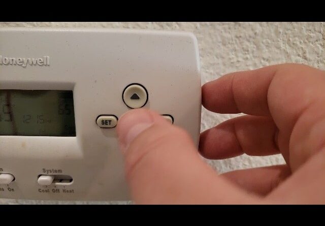 SIMPLE - EASY - Review of Honeywell TH4 Programmable Thermostat Review Unboxing Honeywell Demo Test
