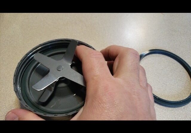 REVIVED - Review of Replacement Extractor Blade NutriBullet Review Unboxing Blendin Demo Test