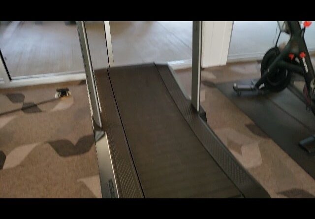 PADDING - Review of Assault Fitness treadmill Review Unboxing Assault Fitness Demo Test