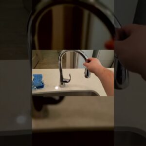 SMOOTH SWIV - Review of KOHLER Simplice Pull Down Faucet Review Unboxing Kohler Demo Test