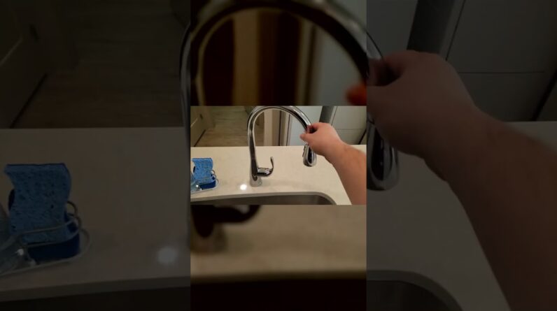 SMOOTH SWIV - Review of KOHLER Simplice Pull Down Faucet Review Unboxing Kohler Demo Test