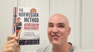 INTERACTIVE LEARNING? Norwegian Method for Ambitious Marathoners Book Review Unboxing