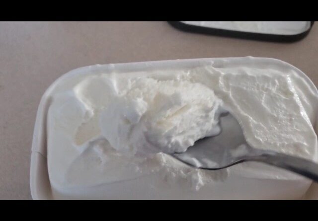 4 Uses? Bryers Carb Smart Vanilla Ice Cream Taste Test Review Unboxing Breyers Demo Test